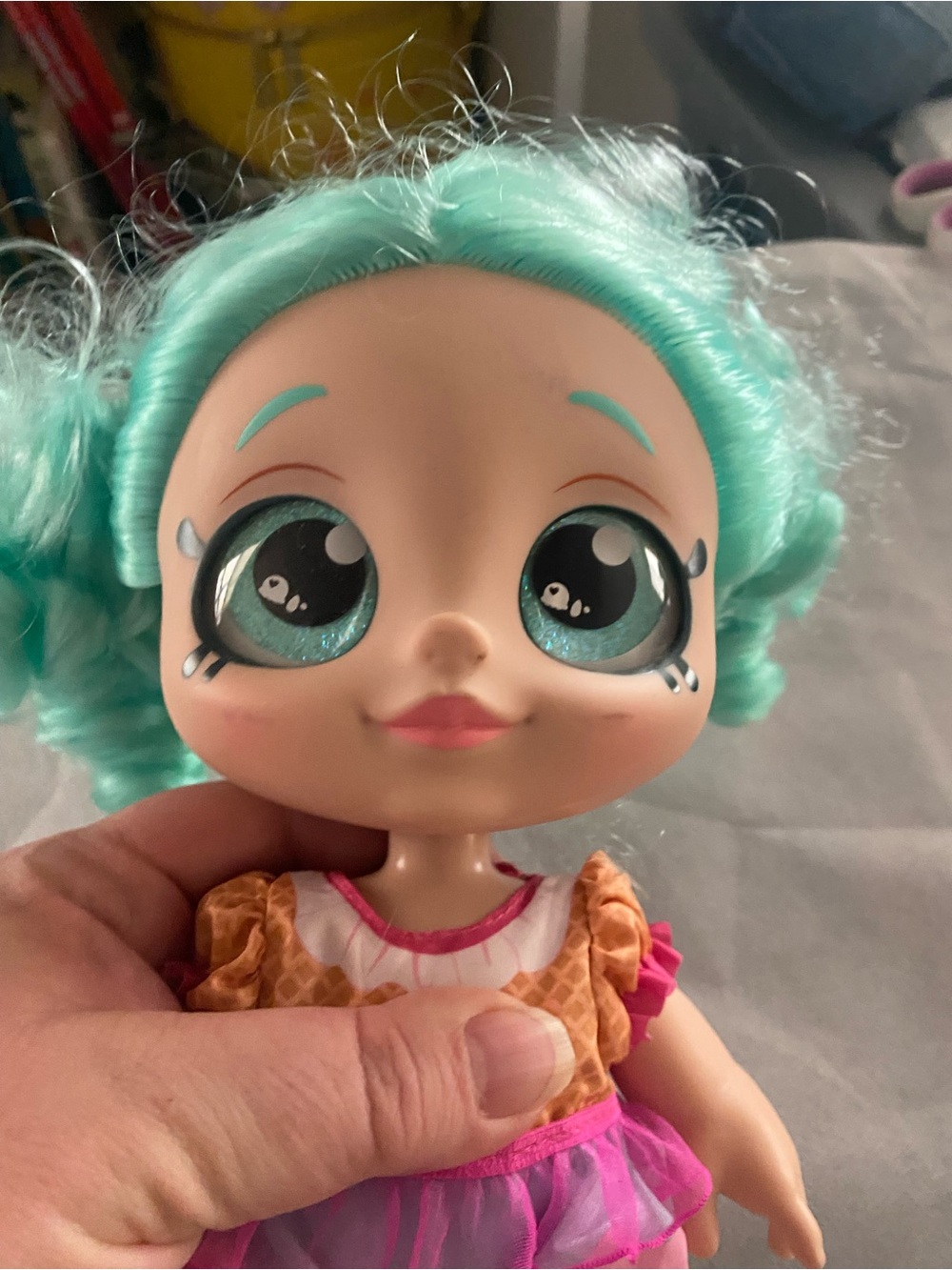 Kindi Kids Snack Time Doll Peppa Mint Bobble head 10 Inch Glitter Eyes - Picture 2 of 8